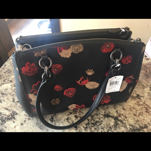 Coach - Picture 2 of 6